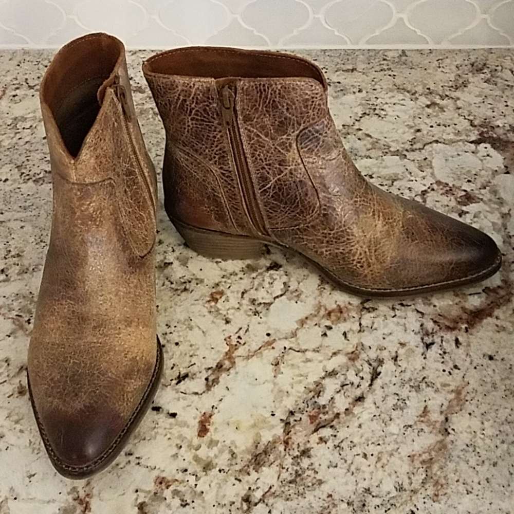 Diba True leather booties
